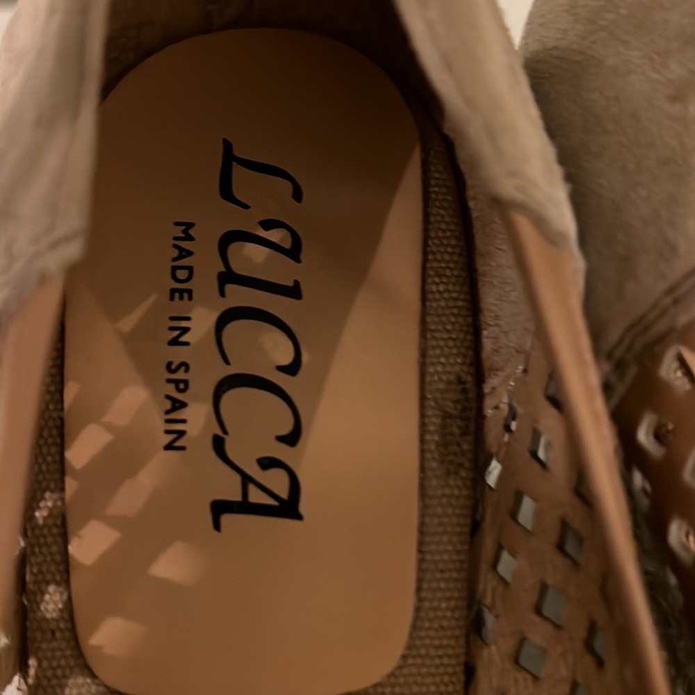 Pretty espadrilles. - Picture 6 of 6